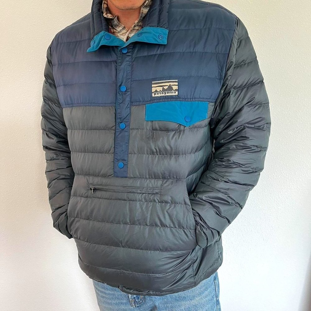 Patagonia Men's Navy and Grey Jacket